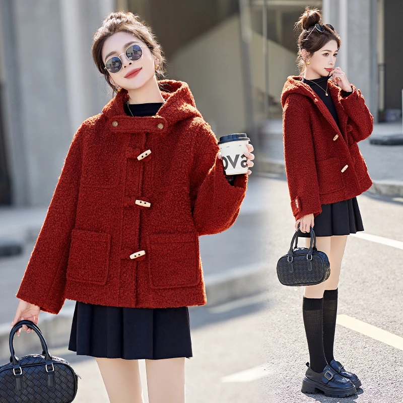 韩版气质羊羔毛连帽外套女2025年冬季新款设计感时尚减龄短款外套