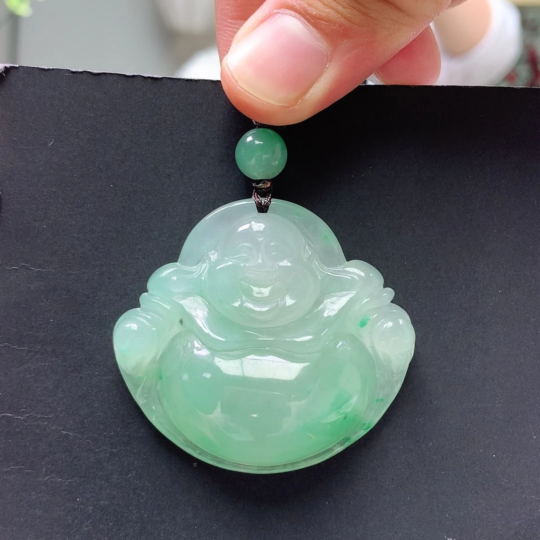 石英质玉未镶嵌颈饰
