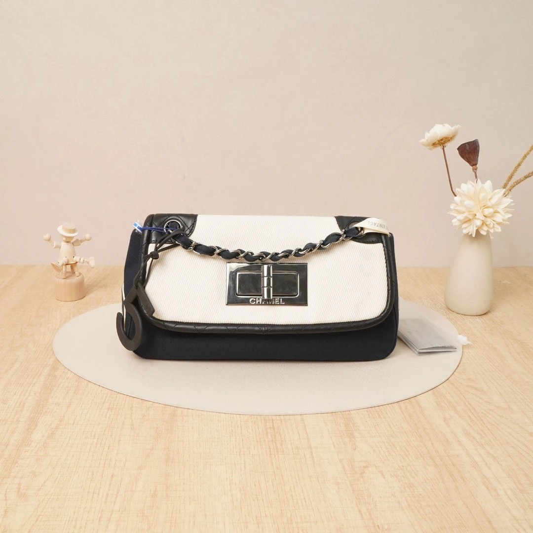 95新 Chanel/香奈儿 2.55方扣链条口盖包拼色帆布9开DS033252