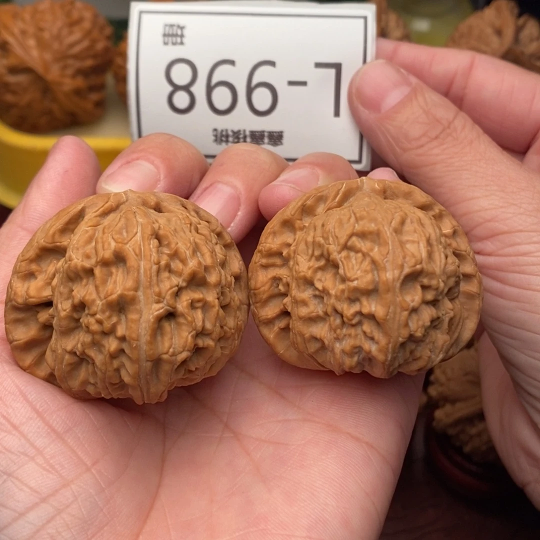 文玩核桃把件球白43….