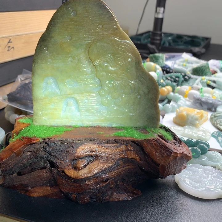 翡翠未镶嵌颈饰保真天然A货翡翠