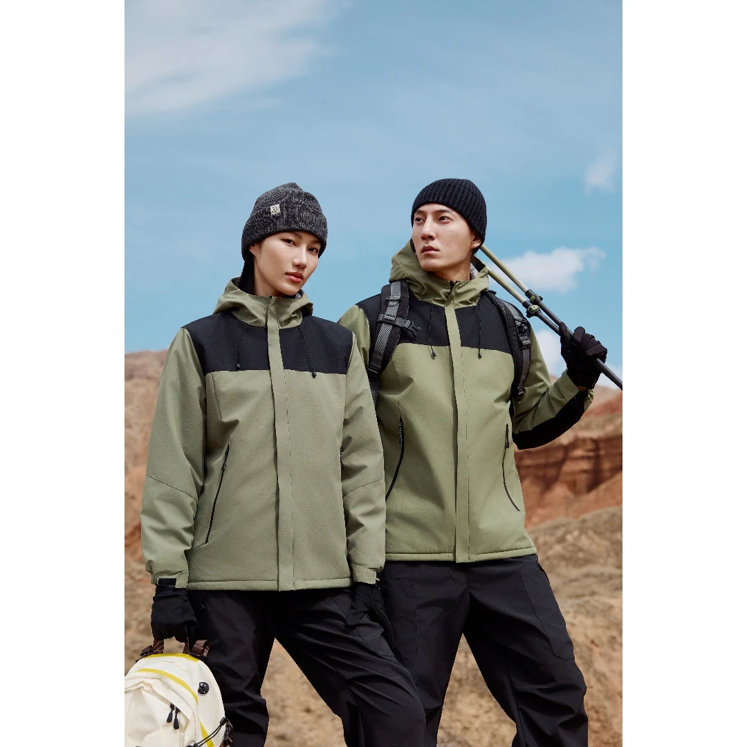 秋冬款大码休闲保暖防水防风男女同款冲锋衣外套