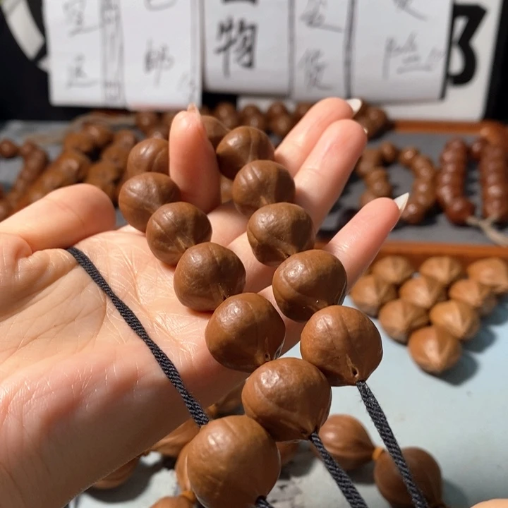 手串橄榄核9171精品蒜头铁核鸡血红12+1颗