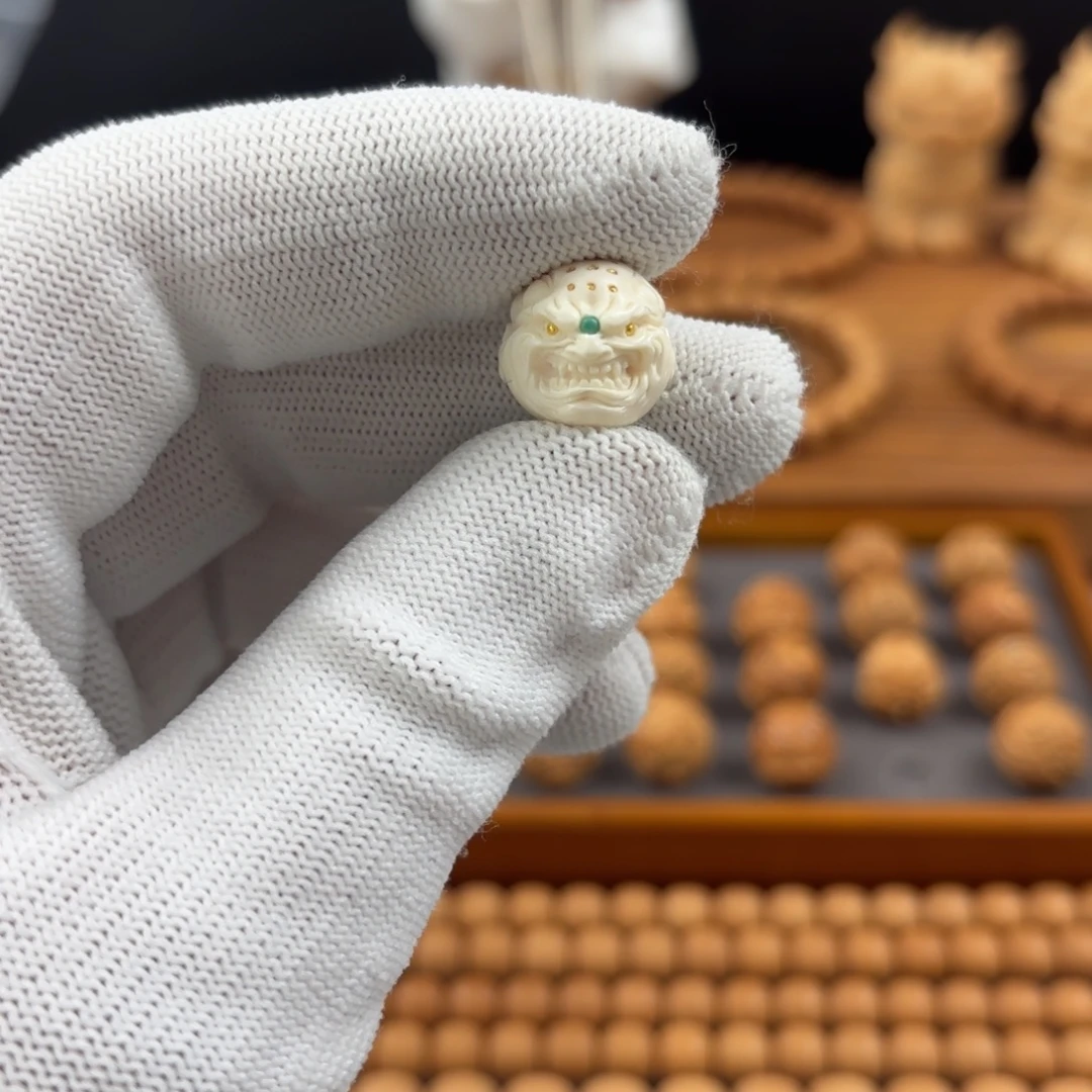吊坠猴头核桃恶僧
