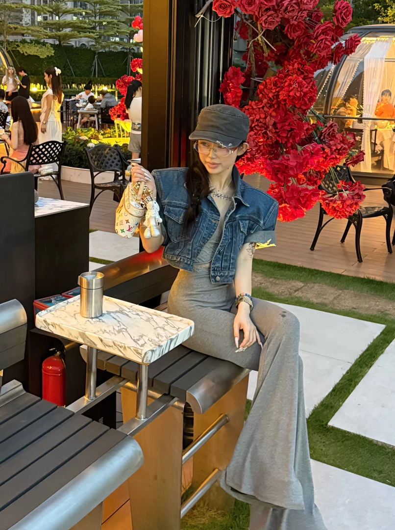 7 ·Seven 5/12 “牛仔鼻祖”返场超大直角肩短款必备短袖外套