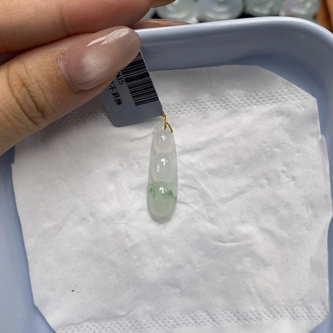 颈饰未镶嵌翡翠福豆