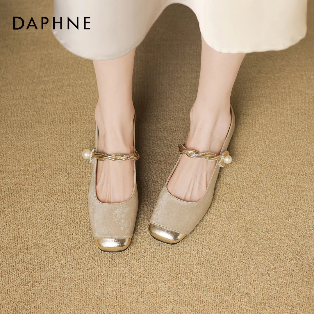 达芙妮高跟单鞋子女春秋新款中跟新中式方头粗跟玛丽珍女鞋