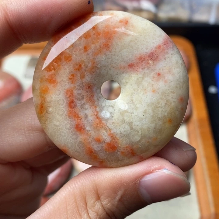 硅化玉颈饰未镶嵌孟*