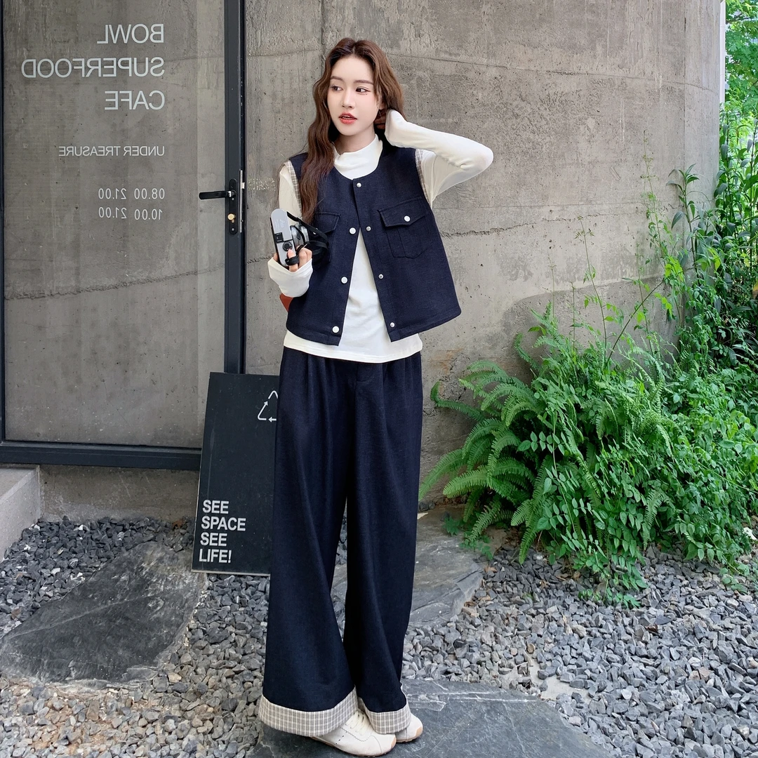 巨好看的早秋套装流行新款格纹拼接阔腿裤马甲T恤松弛感三件套