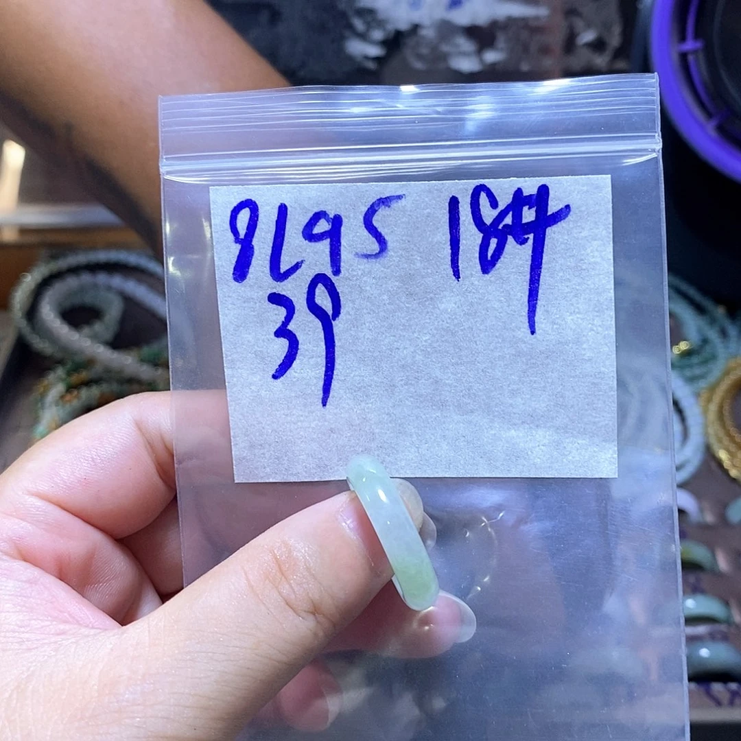 未镶嵌定制翡翠翡翠