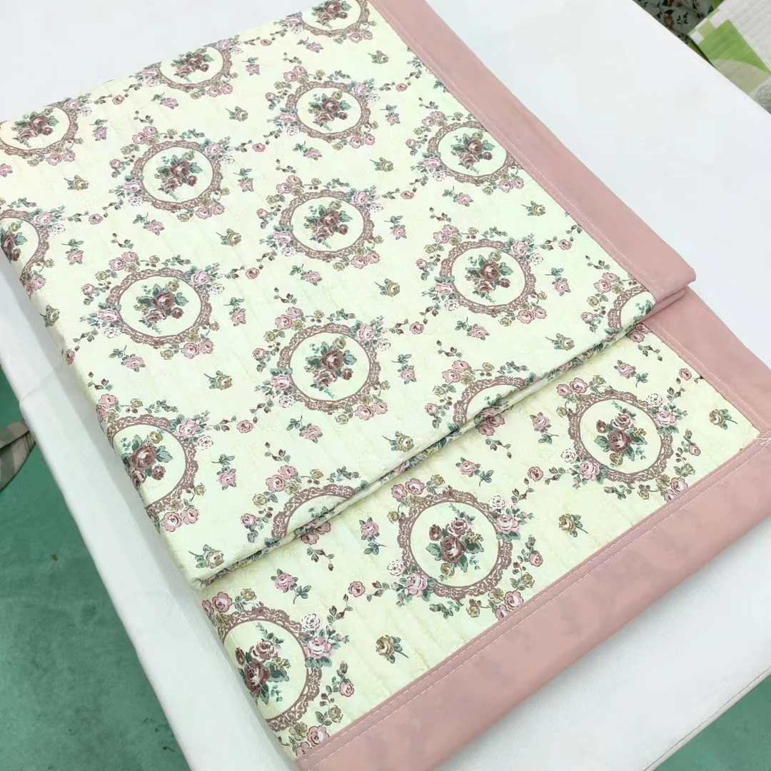 【包边床盖】<粉玫瑰庄园>150X220cm<±5cm>绗缝 多功能水洗透气