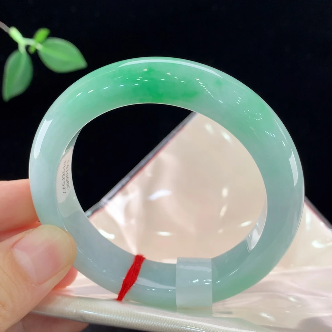 翡翠未镶嵌手镯0193