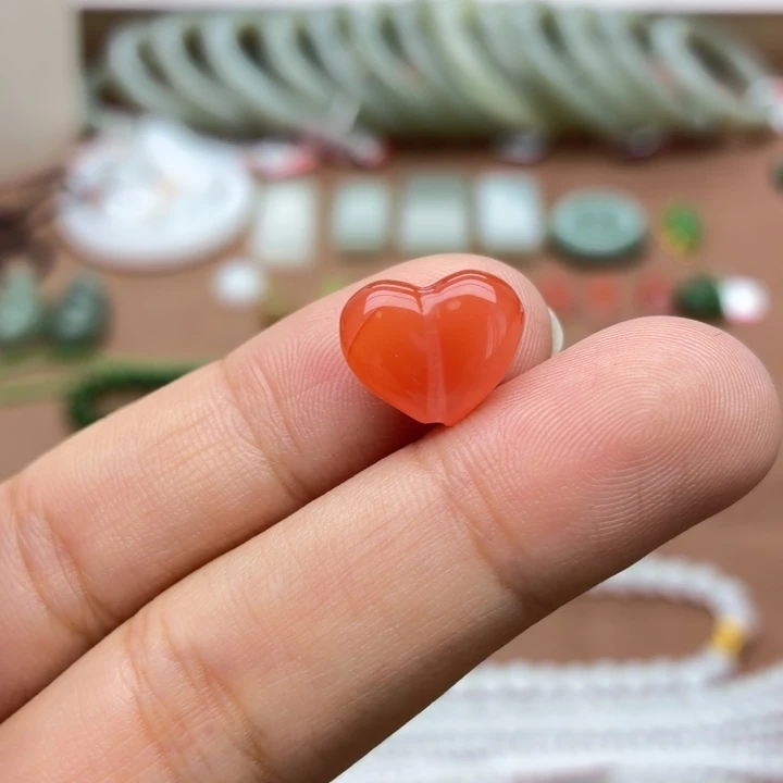 南红玛瑙未镶嵌颈饰