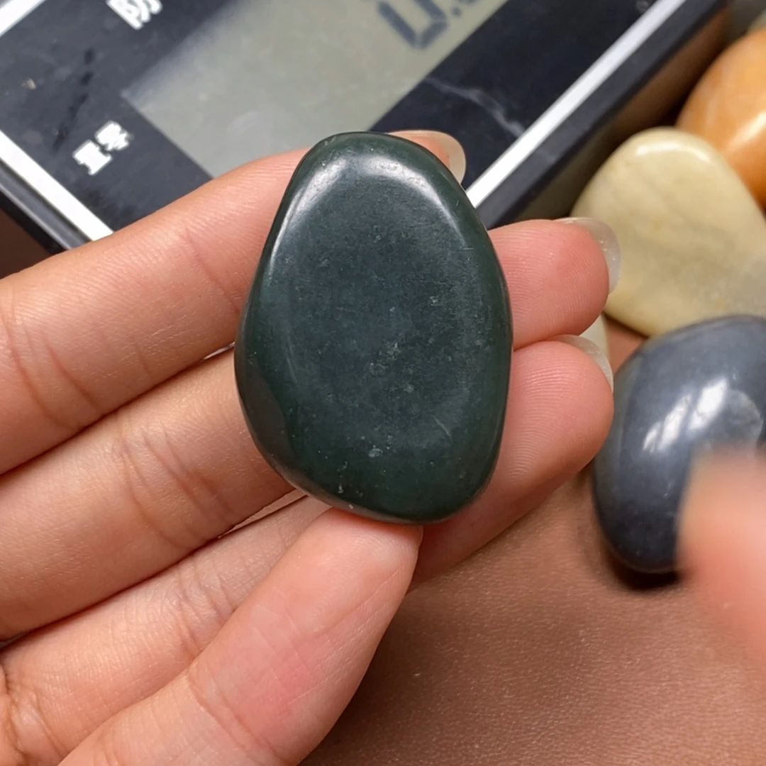 和田玉（糖玉）未镶嵌挂件