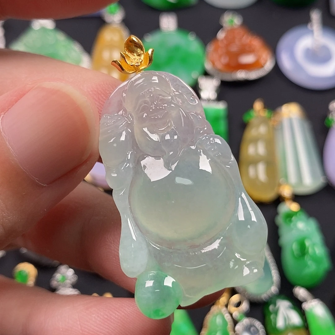 翡翠18K金镶嵌颈饰翡翠