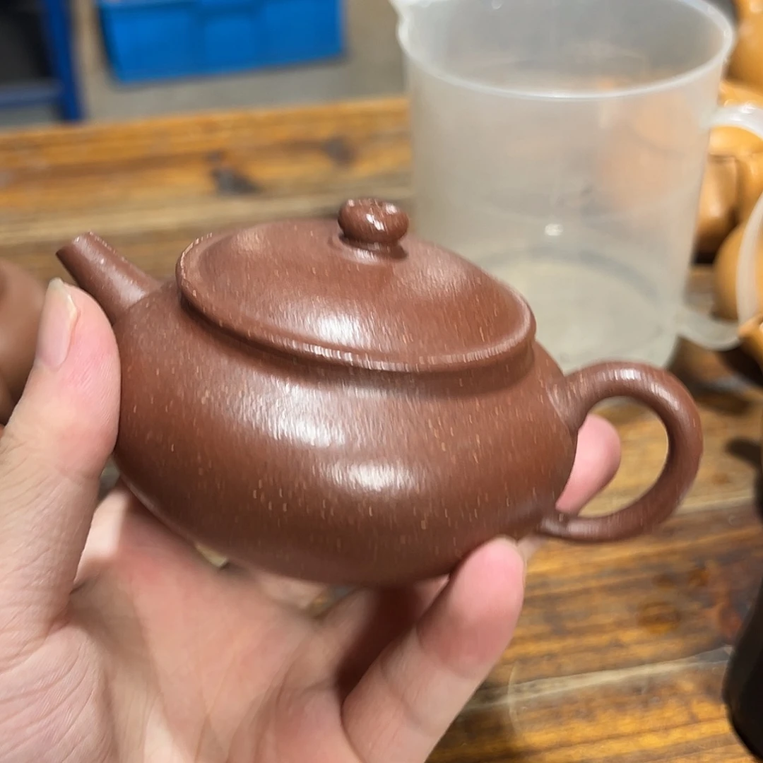 茶壶紫砂紫砂的味道很