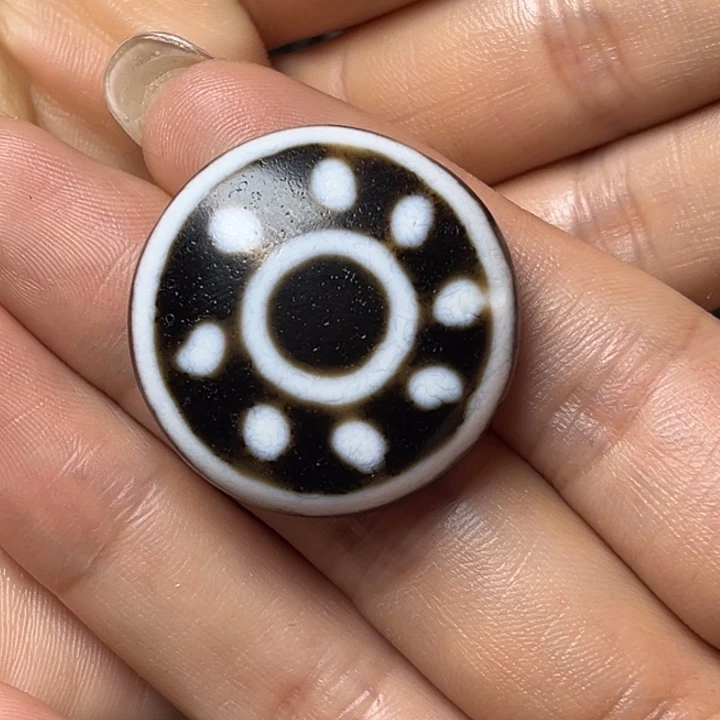 J***。未镶嵌颈饰玛瑙/玉髓