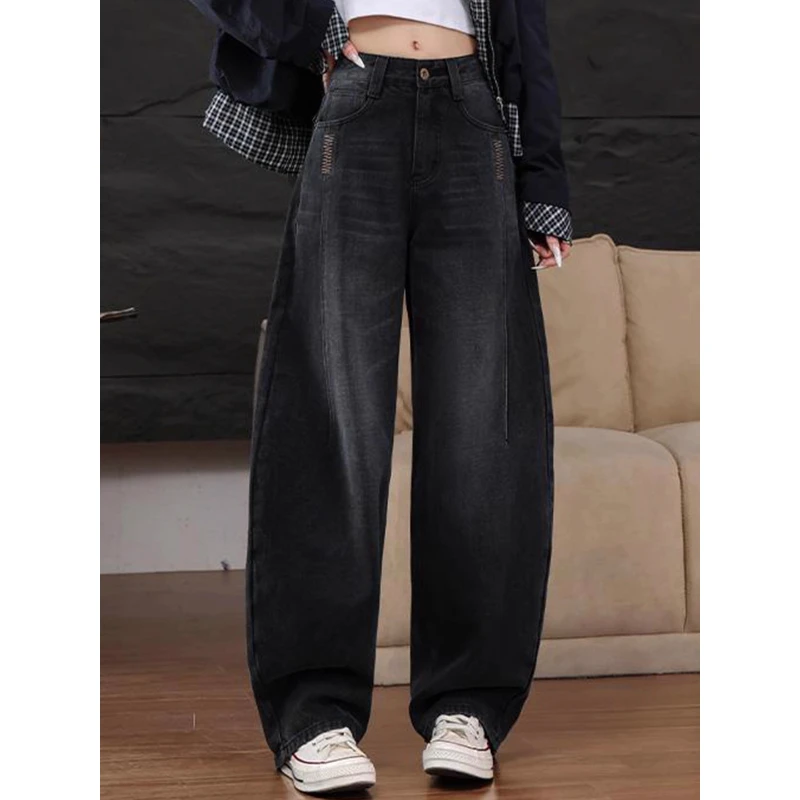 黑灰色弯刀牛仔裤女春秋2025新款复古撞色刺绣百搭高腰显瘦香蕉裤