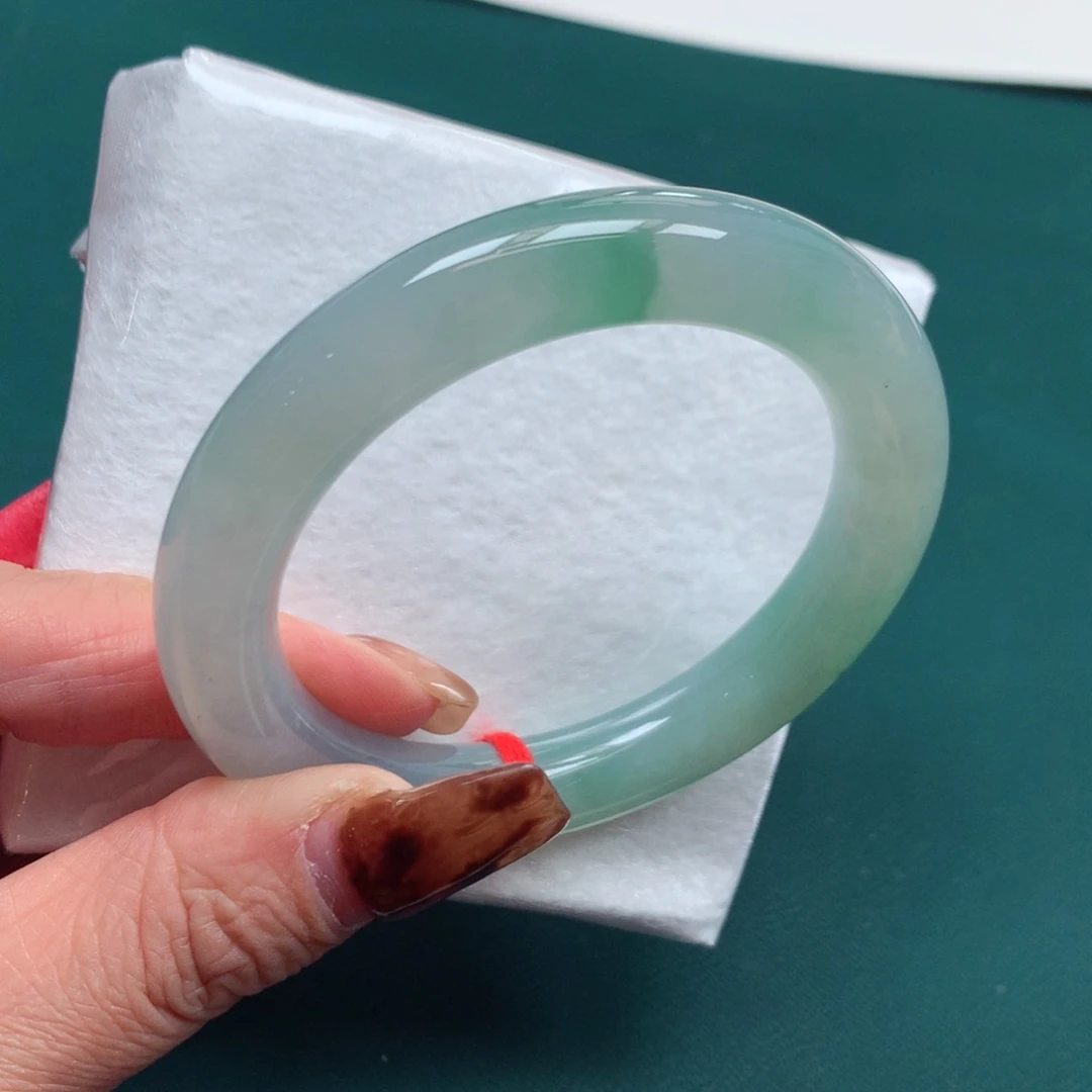 未镶嵌手镯翡翠缅甸翡翠手镯