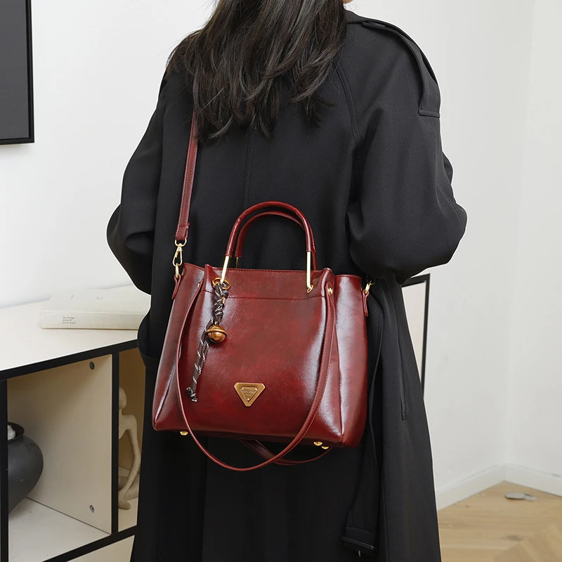 左九女包2025新款时尚托特包包女秋冬日常通勤百搭手提单肩斜挎包