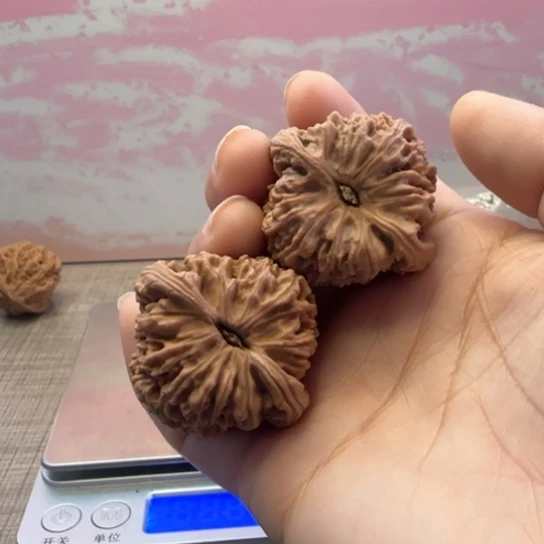 桃核吊坠一**秋核桃核桃