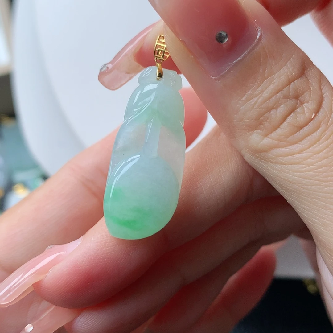 【闪购商品】翡翠18K金镶嵌吊坠(赠链)