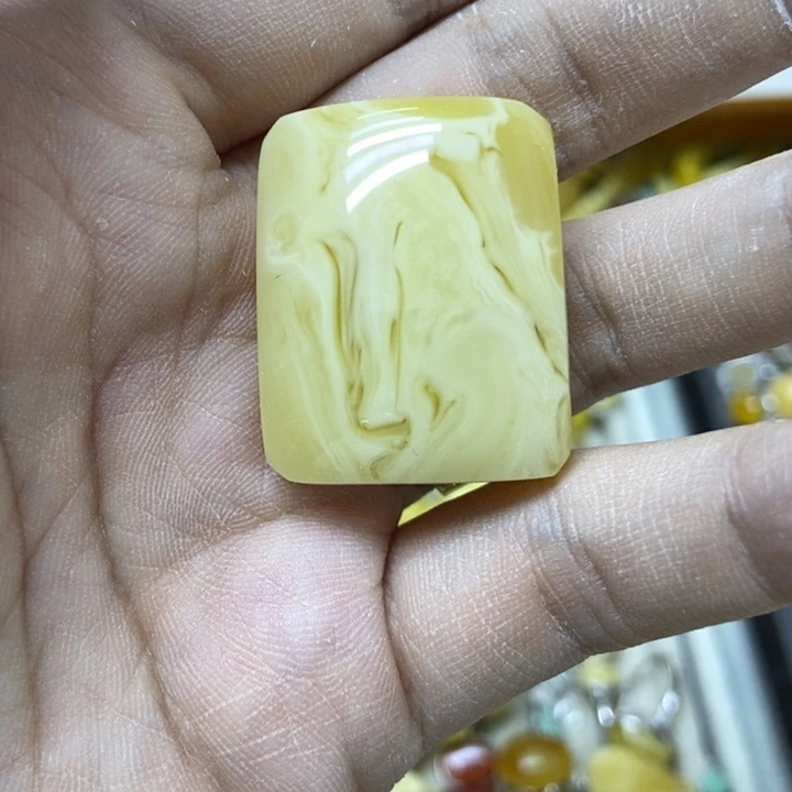 裸石蜜蜡未镶嵌吊坠
