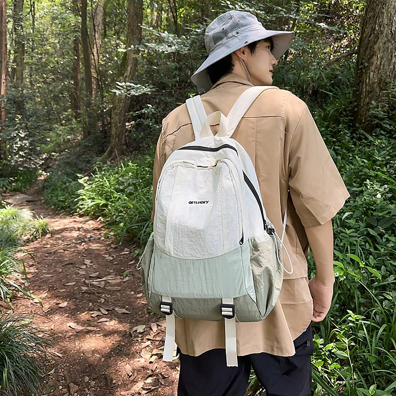 撞色轻便户外旅行背包大容量百搭休闲双肩包新款美式书包大学生
