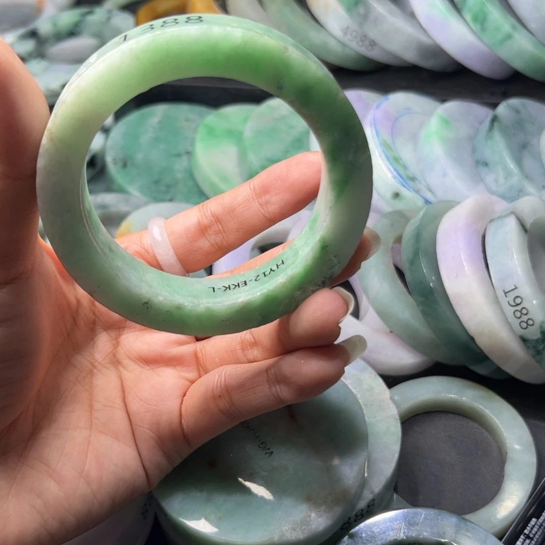 定制翡翠手镯未镶嵌