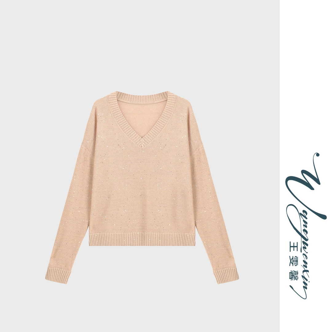 【王雯馨】“梦里的光”高级感秋冬简约大气鸡心领针织打底时尚女上衣