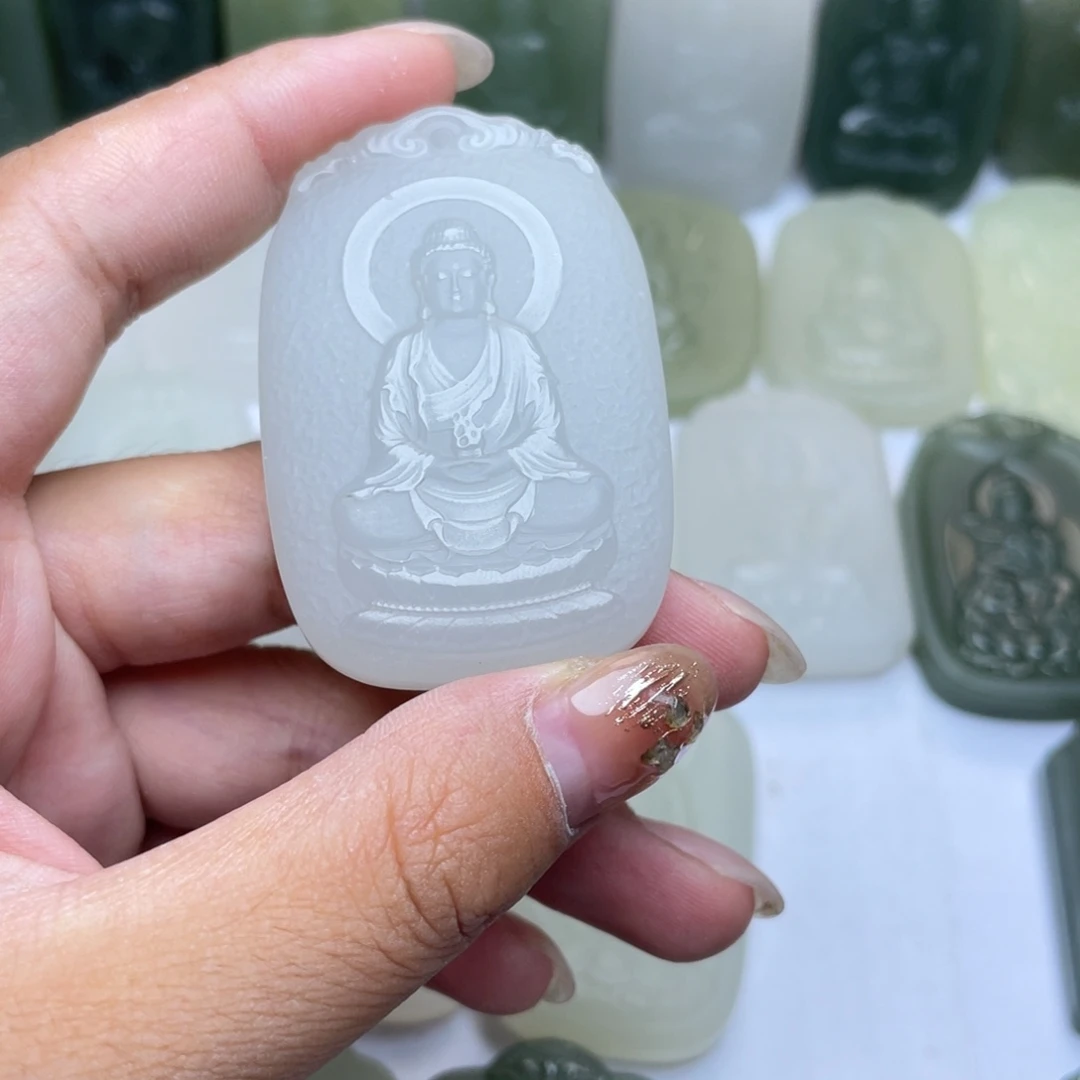 颈饰未镶嵌和田玉