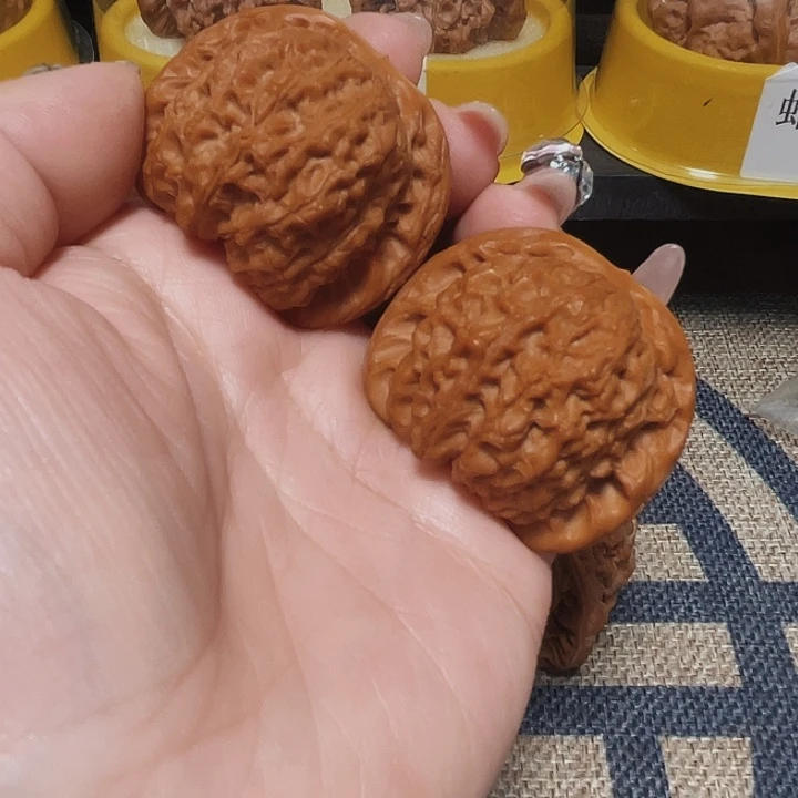 文玩核桃把件城*血麒麟43