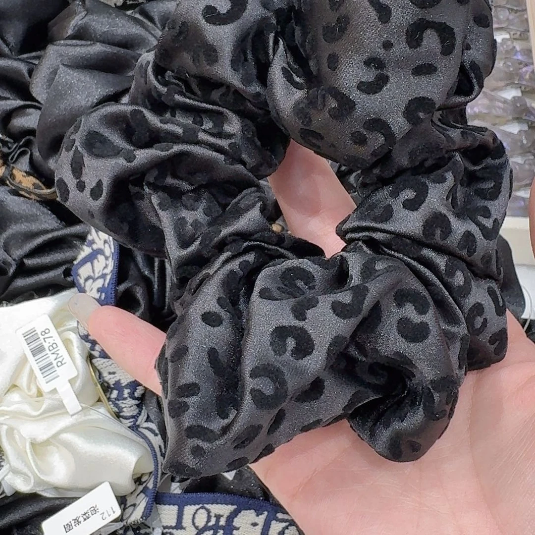 非金属布艺黑色豹纹肠圈