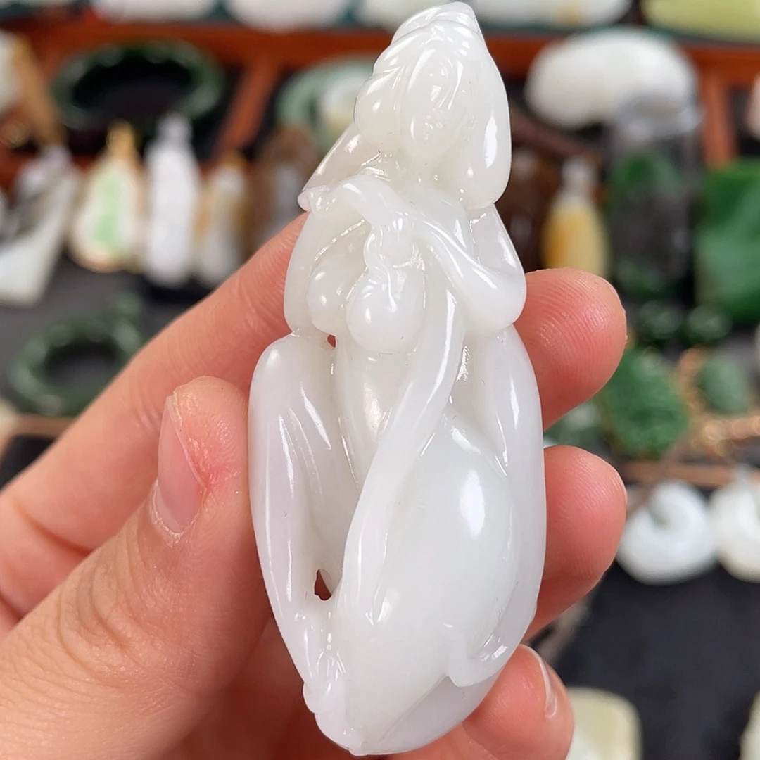 未镶嵌和田玉把件