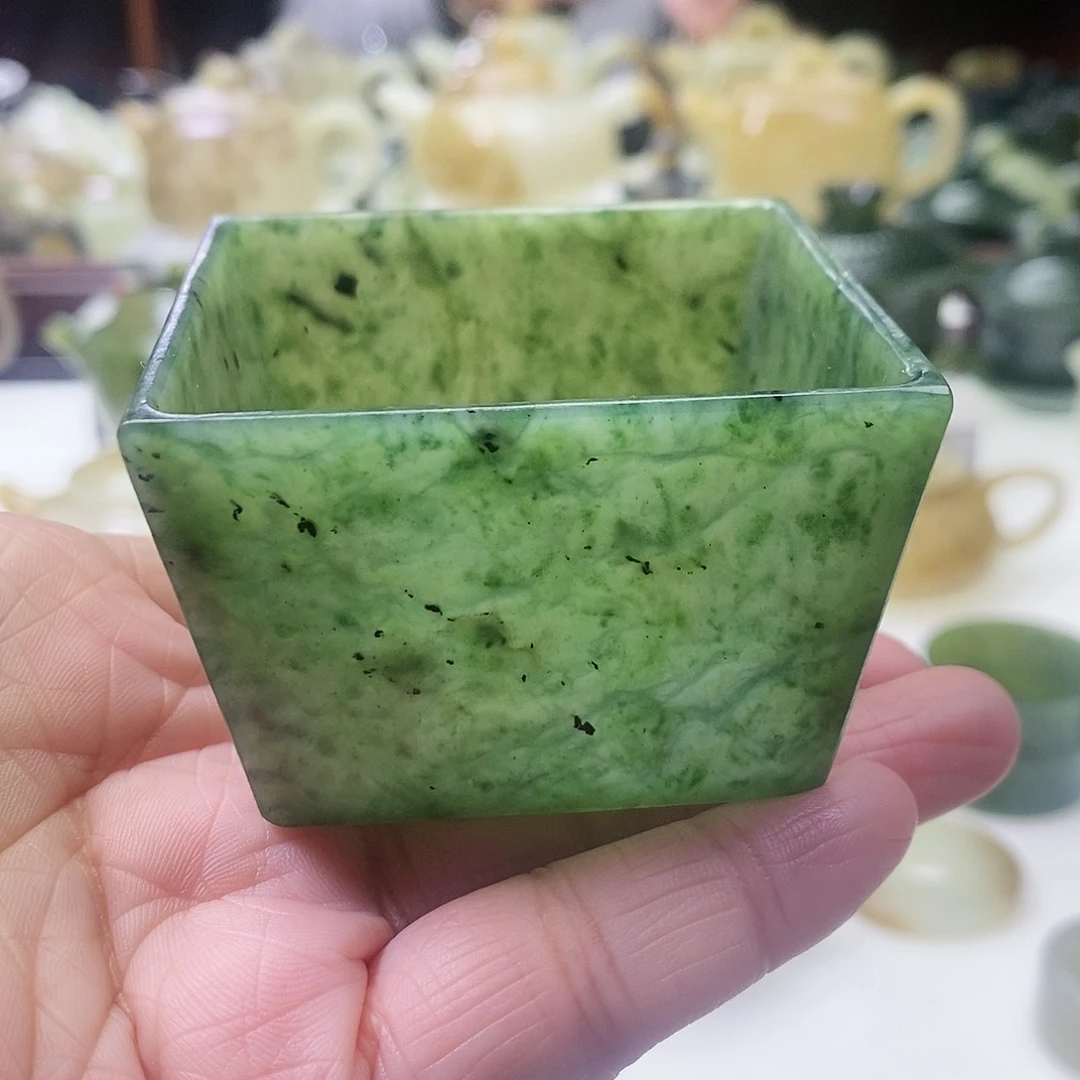 和田玉茶杯未镶嵌
