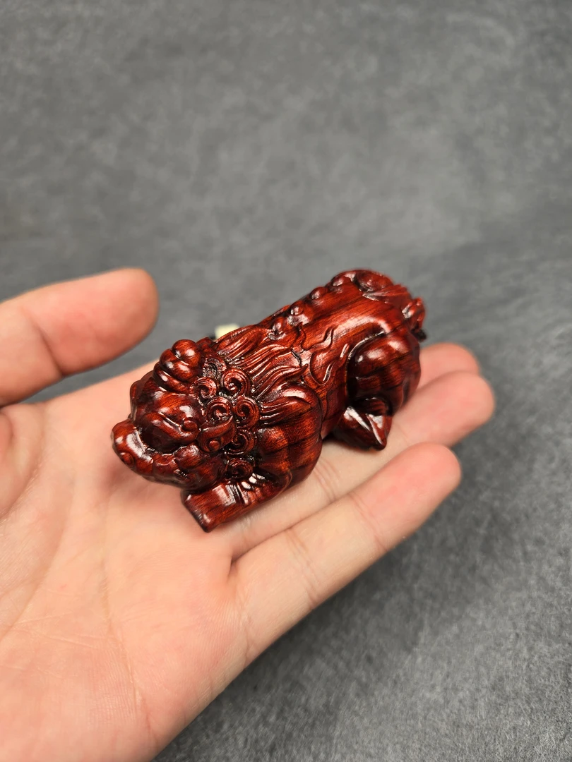 新款貔貅  红木霸王貔貅手把件小摆件