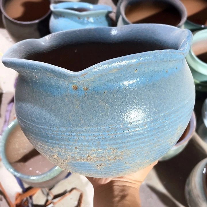 紫砂花盆口径26高度18一只