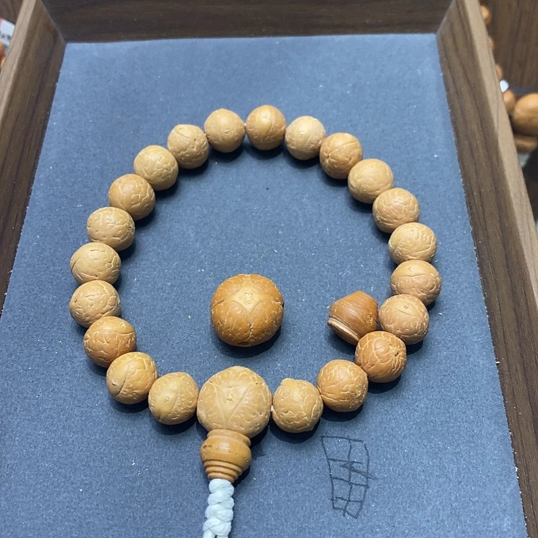 i***e凤眼菩提手串保尼泊尔保同树12手串