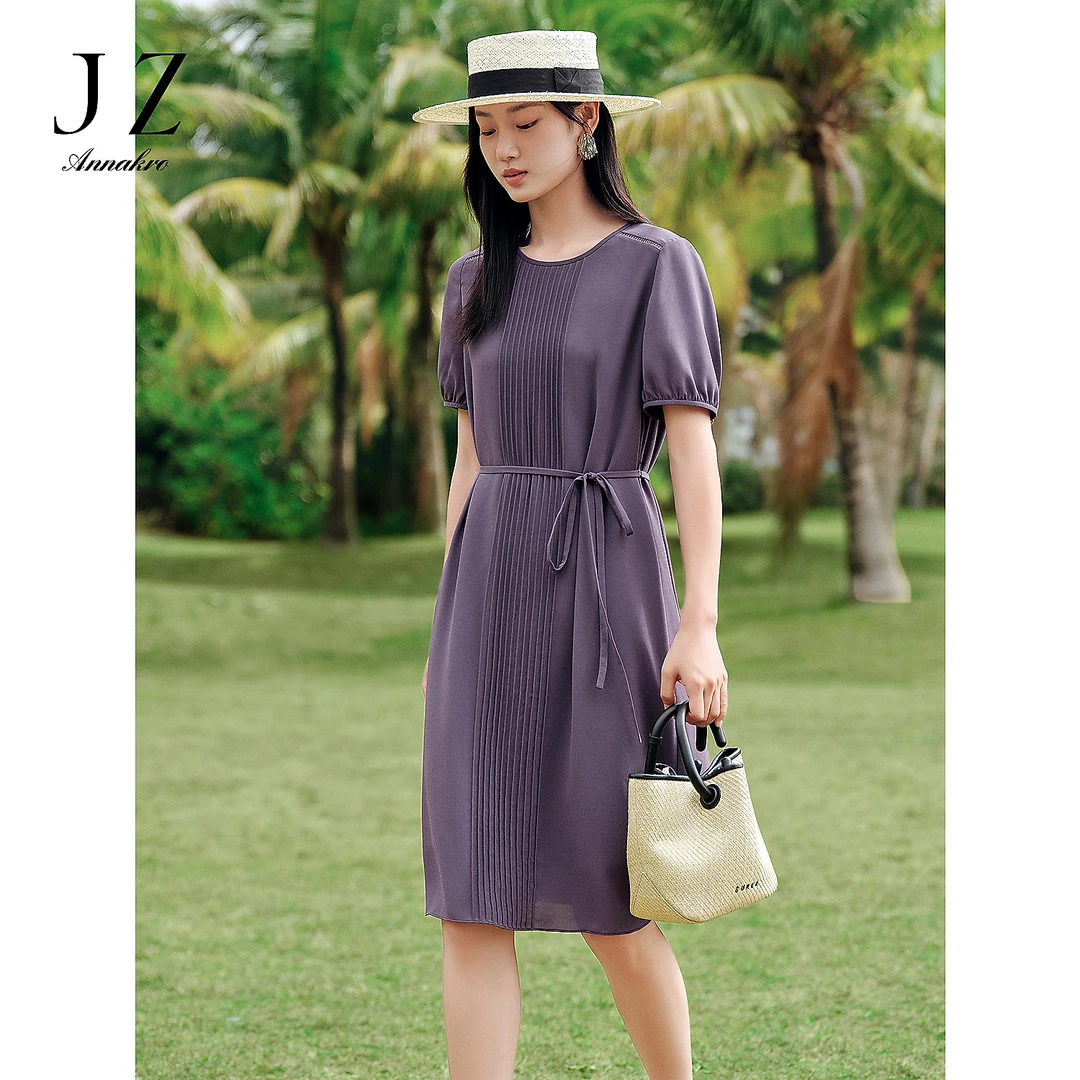 玖姿安娜蔻KWFX50046优雅气质通勤牙签褶雪纺收腰连衣裙女2025夏