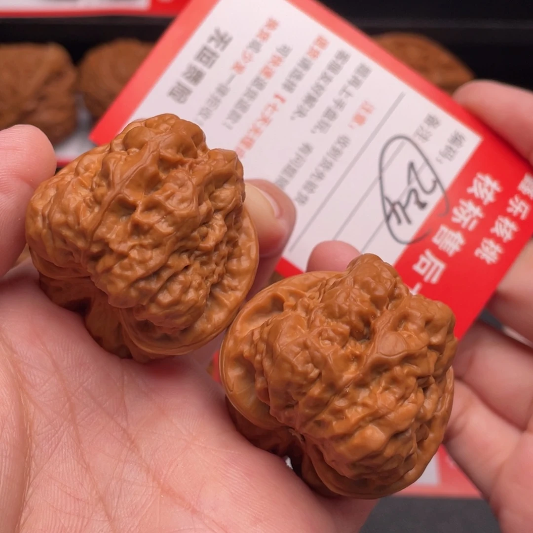 文玩核桃把件开背大眼睛蛙39