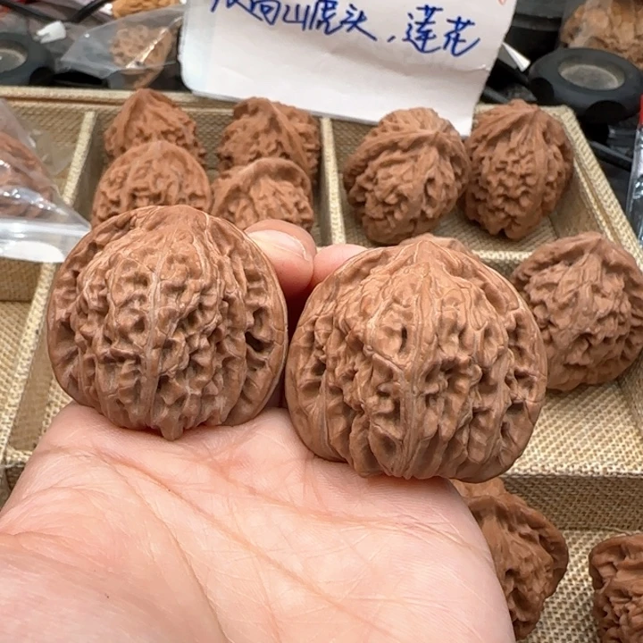 微***拂把件文玩核桃汉高楼39