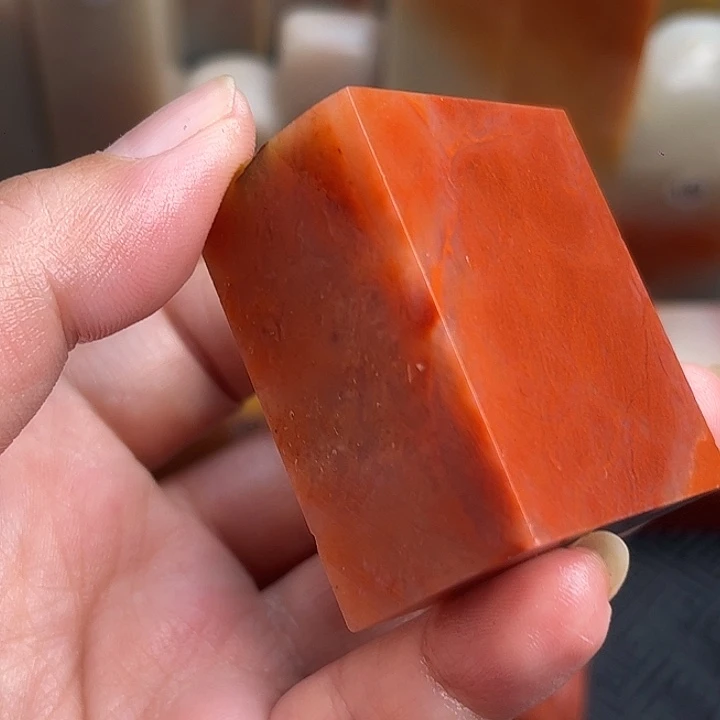老挝石沧*阁老挝保利石印章