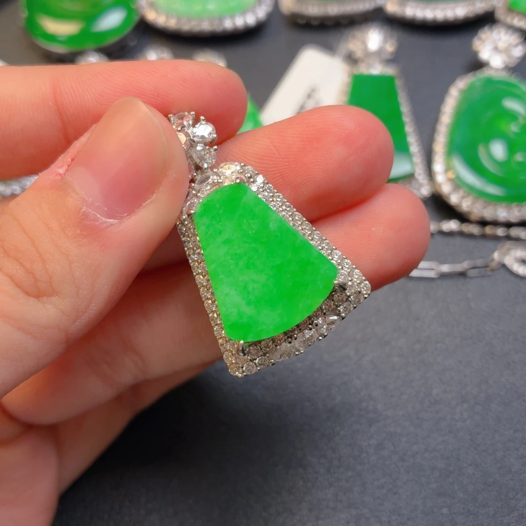 翡翠银S925镶嵌颈饰