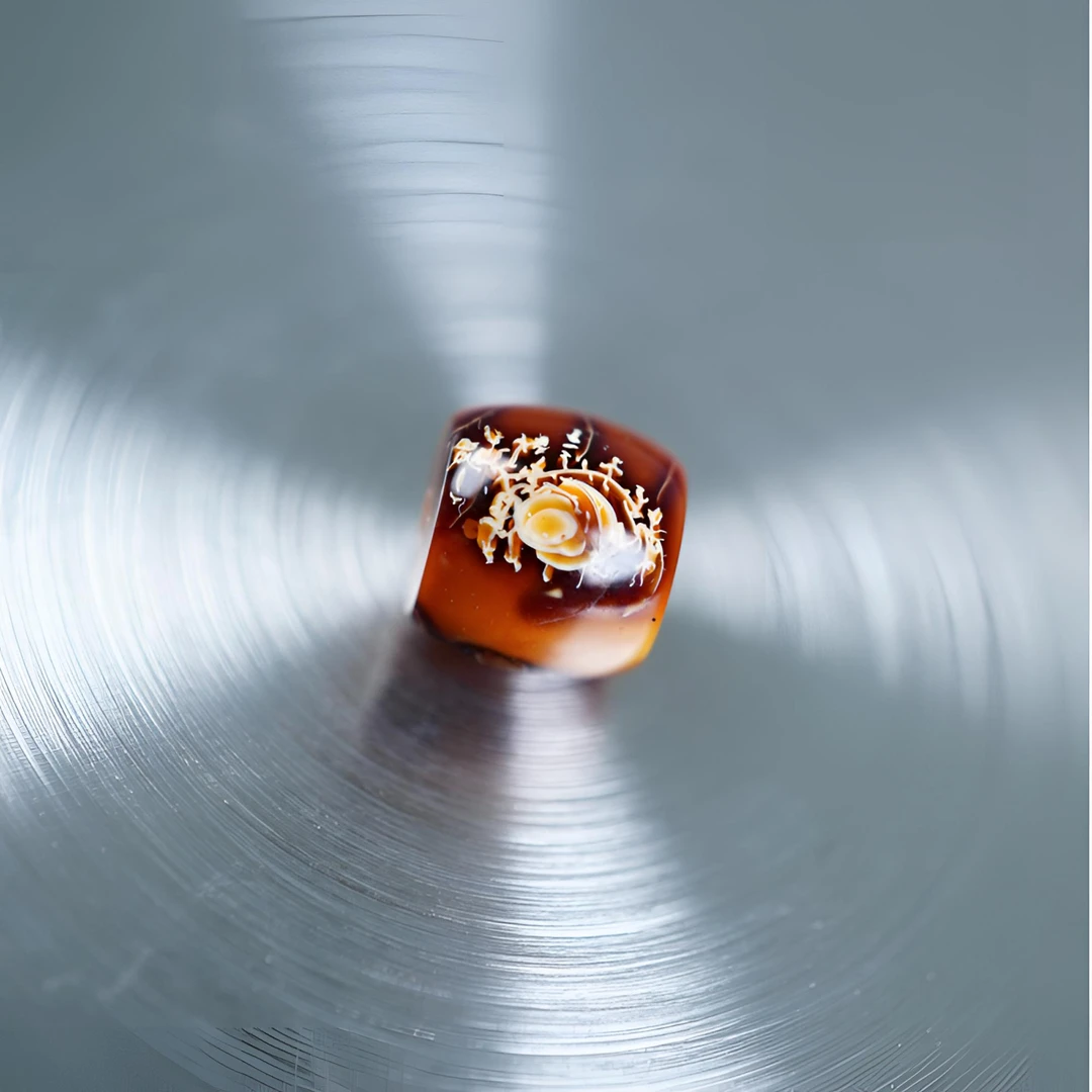 沁色”玫瑰“妖花直切尺寸8.1*7.4mm琥珀蜜蜡文玩搭配