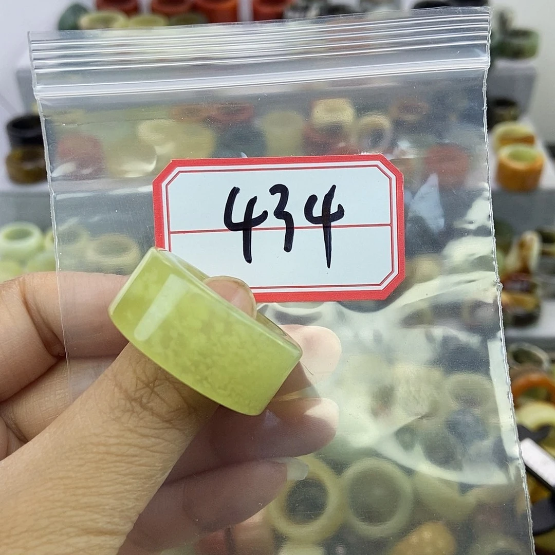 h***丫蛇纹石玉未镶嵌戒指