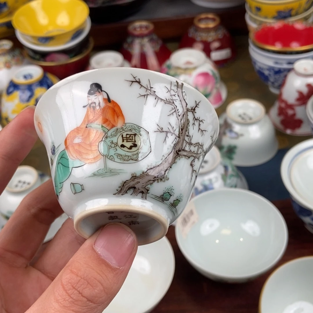 陶瓷艺术家的作品是一种