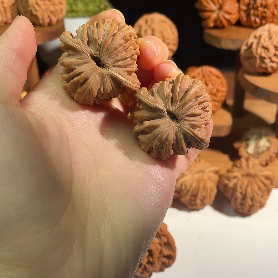 文玩核桃把件四座楼