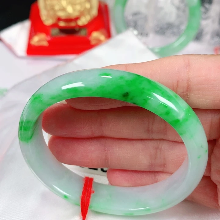 未镶嵌手镯翡翠村*?  编号0251 贵妃53+