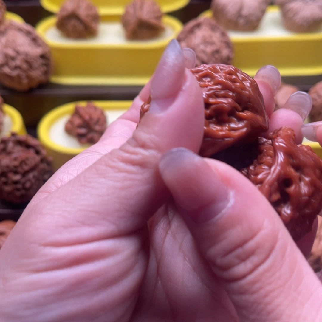 文玩核桃吊坠大**游聚宝盆等各种各样风格迥的建筑