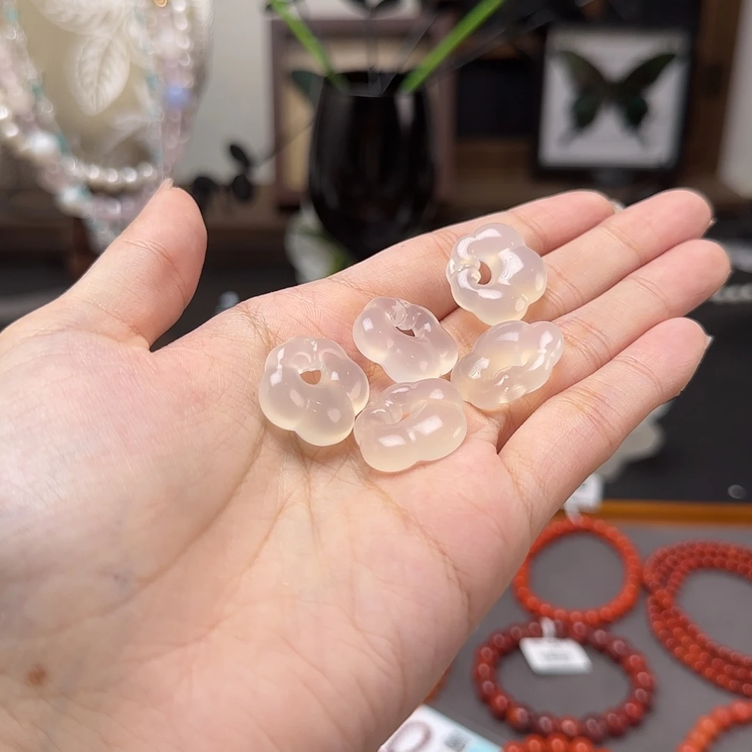 吊坠(不含链)未镶嵌石英质玉祥云锁多样发一